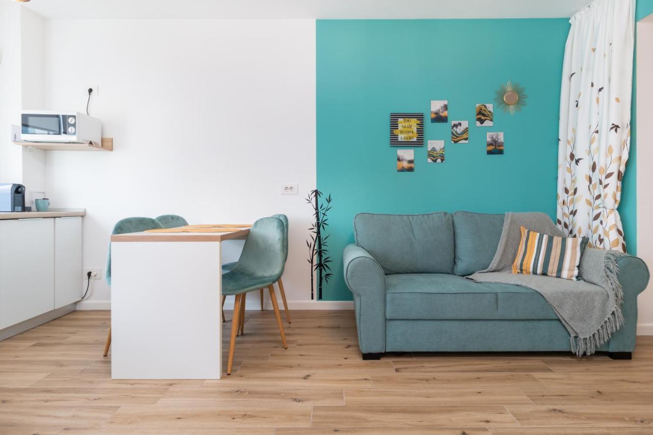 Apartment Dream Weaver's *
