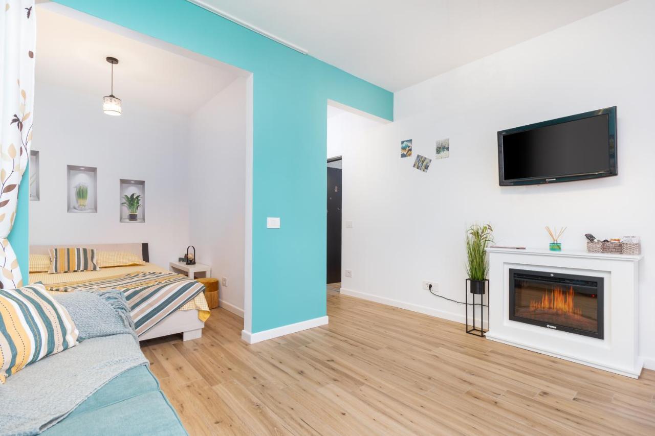 Apartment Dream Weaver's