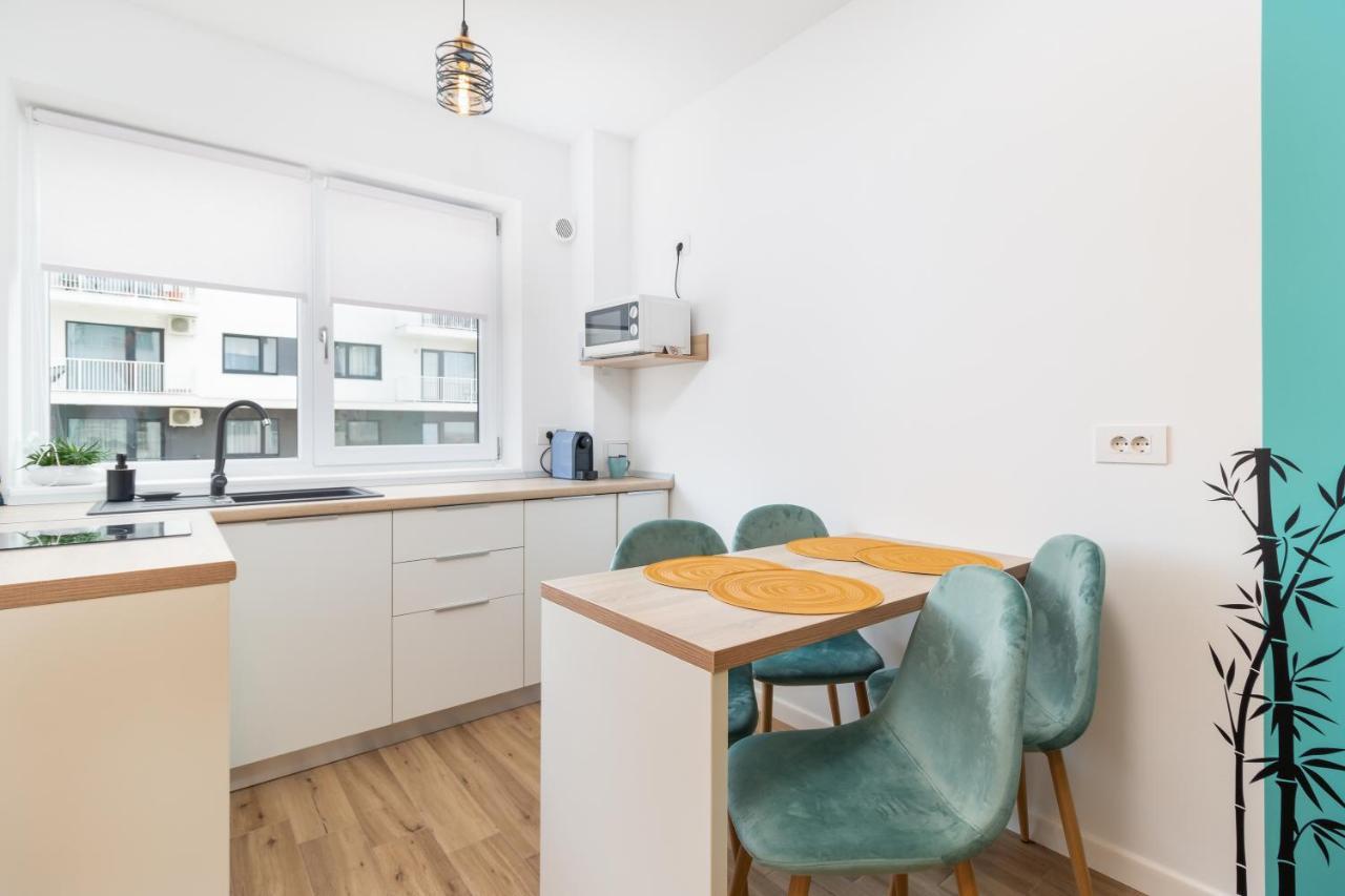 Apartment Dream Weaver's *
