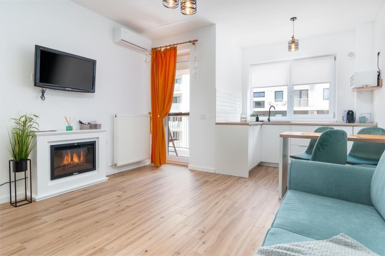 Apartment Dream Weaver's