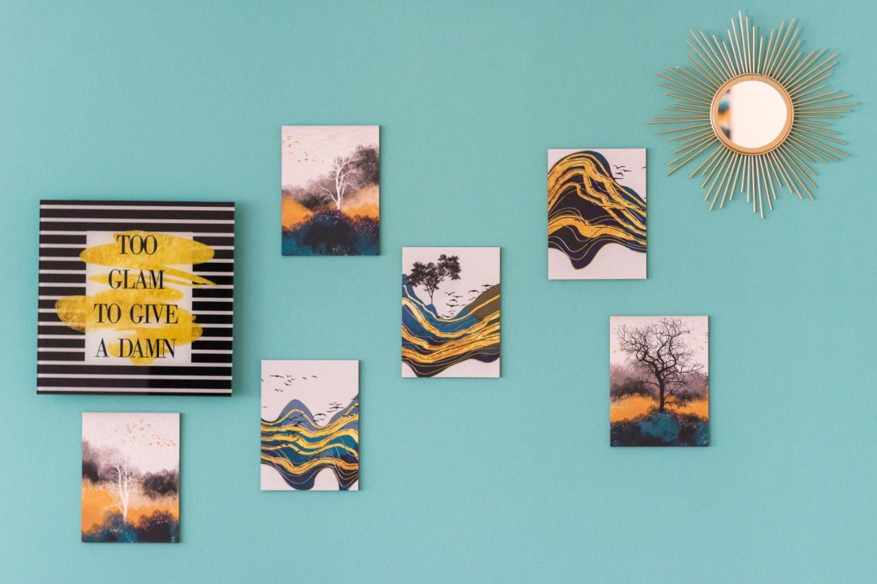 Apartment Dream Weaver's *